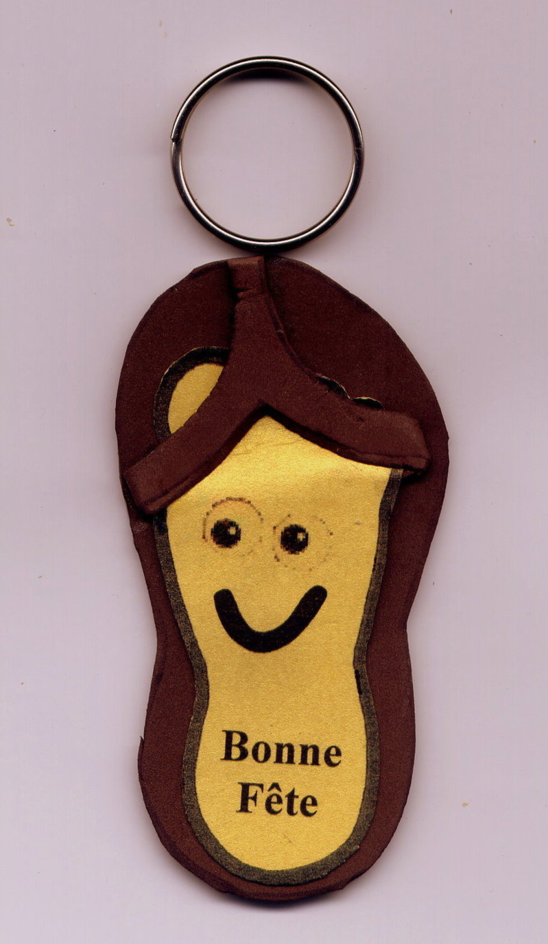 Activité fête des pères : un porte-clé savate 2 doigts Activité fête des pères : un porte-clé savate 2 doigts